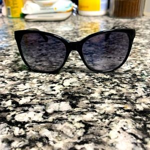 Authentic and brand new Fossil FOS 2047/S 29A sunglasses. Gloss black women’s